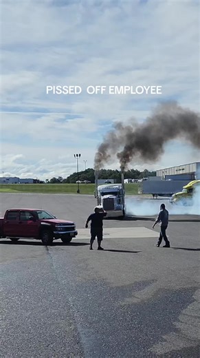 #time2shine #money #trucker #trucks #kenworth @Evan Steger @Levi_2_Cold @Struggle Jennings @teaganroberts7 @Charlie Trucker @troyjmassey @Travis Pastrana @JB Mauney @whiskeymyers @DIESEL DAVE TRUCKS🇺🇸
