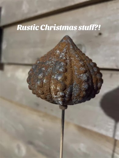 What would you make with this?! What’s your decorating theme?! #handmadechristmas #diyornaments #rusticchristmas #christmasornaments #tatteredcrafter