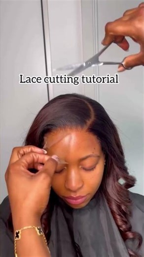 “Cutting lace the RIGHT way 😮‍🔥✂️ Watch this melt!”#hair
