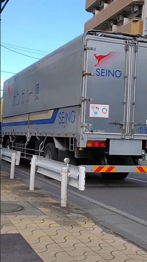 前２軸タイプのウイング車 #大型トラック