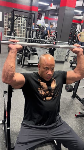 Victor Martinez shows Shoulder Training technique #bodybuilding