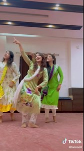 Trending Bollywood Song Dance Videos 2024