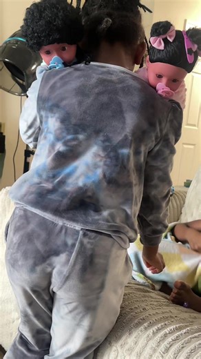 Housewifebenny (@housewifebenny)’s videos with original sound - Housewifebenny