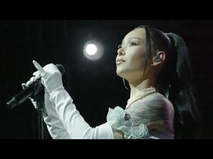 Bella Poarch performs at The Streamer Awards 2024