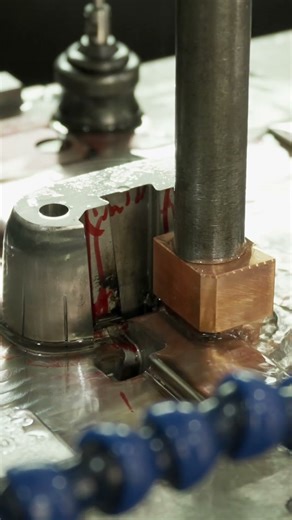 Microscopic #mold repair with zero heat damage.#edm #hearingaids #precision #toolmaking #moldrepair