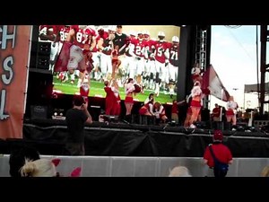 Stanford Cheerleaders on stage