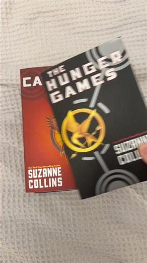 THE HUNGER GAMES 🥹 #booktok #bookbites #books #trending #bookish #booktubetbr #thehungergames