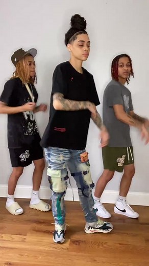 Shawty What Is Your Name 😉💚@iamislondy @danny_thegodd @domothetwinn | danny and domo