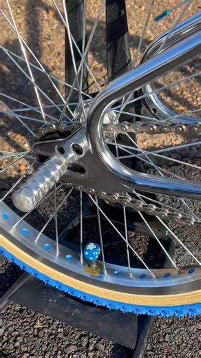 For sale : 1985 Mongoose Californian Cru Jones signed tribute bike from the movie RAD. $2500 available on the website | Rex's bmx bike collection