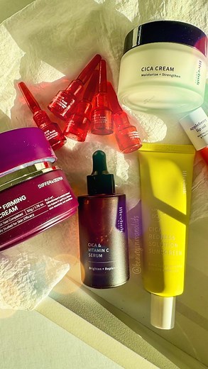 💦 Seoul Korean Beauty Box - November 2025 💦 If you love a good #kbeauty skincare routine, this subscription box is the one to get with @seoulbeautyclub! Also, save 10% with my code: KATIE1008 💦 I have never tried these brands in this box, but I’m loving these for my AM and PM routine! Here’s a breakdown of each! • @differndeeper_global - Red Exosome Skin Booster - I struggled with popping/breaking the top but once I got it off, it was smooth sailing! Plumps and hydrates! • @differndeeper_glob