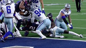 Mark Ingram plows through defenders for physical TD