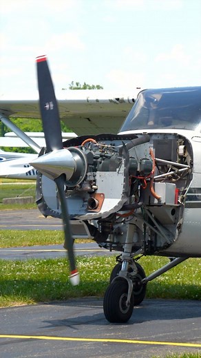 Sporty's Pilot Shop on Instagram: "Fun Facts Friday! Running the engine without its cowling is a great way to see how much stress those mounts go through #cessna #textron #slowmo #slowmotion #172 #cessna172 #funfacts #funfactsfriday #sportys"