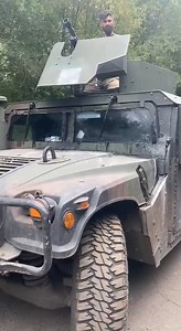 American HMMWV armored personnel carrier known as Humvee , with a Mk-19 grenade launcher in service with the Armed Forces of Ukraine. SLAVA UKRAINE Support Us:- Patreon.com/leaksbattle buymeacoffee.com/battleleaks Buy Anything:- https://amzn.to/3szvG3v | Stop War In Ukraine