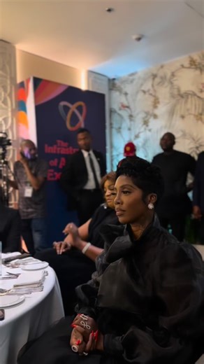 BellaNaija | POV: Beautiful women showed up and out to Flutterwave’s Gala Night at The Delborough. @theflutterwave #flutterwavegala #flwxdelborough... | Instagram