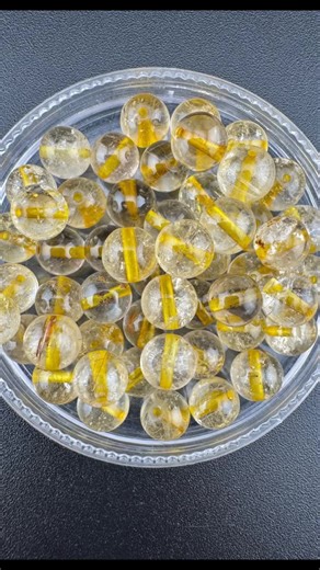 Rutilated Quartz is used for clarity, focus, and motivation. Those golden threads are said to help clear mental fog, boost confidence, and push you to take action. If you feel stuck, overwhelmed, or unsure of your next step — this stone is for you. ✨ #rutilatedquartz #healingstones #crystalenergy #beadingtok