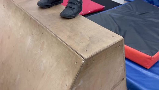 Learn to backflip now! 🔥🥷🔥 #parkour #freerunning #tricking #parkourlife #parkour4life #pakourlifestyle #pakrourflow #parkourfreerun #parkourtraining #parkourday #parkourfail #parkouring #freerun #freerunner #freerunners #freeruningroup #vault #kong #climb #climbing #climbup #wallrun #wallrunning #gymnastics #cartwheel #roll #flips #kicks #cork #kidsclass #kidsclasses #kidclass #classes #class #fun #cool #parkourflow #parkourfail #fail #backflip #frontflip #sommersault #parkour #freerunning #t