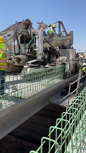 Pouring & forming side railing on a bridge! #civilengineering #enginee...