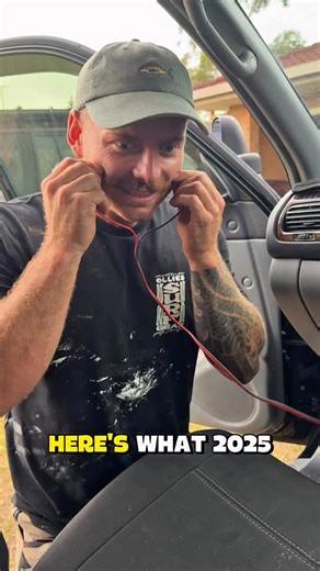 Brit + Dan | ausoutlanders on Instagram: "2025 was a big one for us, let’s see what 2026 has in store for us 👌🏼 #4x4 #4wd #4x4australia #landcruiser #105series #shedlife #caravan #lapofoz"