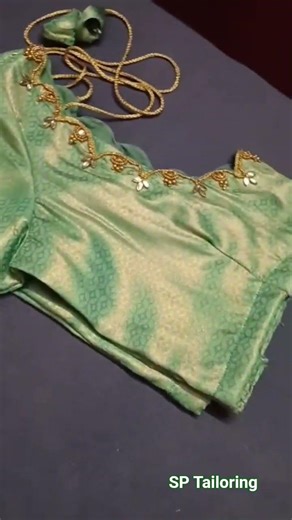 Simple Aari Work | Pot neck| model blouse| #tailoring #aariwork|#designblouse #weddingblouse #blouse