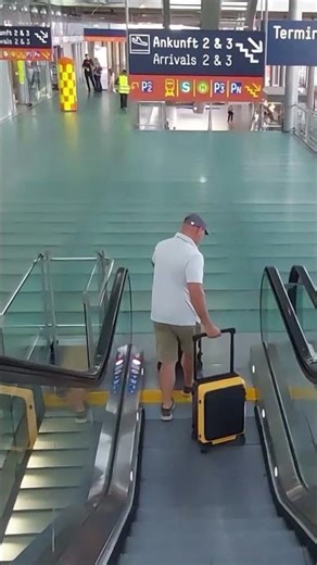 At the Airport - Adventure Carry-On and Check-In luggage (level 8) #level8 #luggage #suitcase