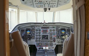 公务机介绍｜猎鹰Falcon 20F-5