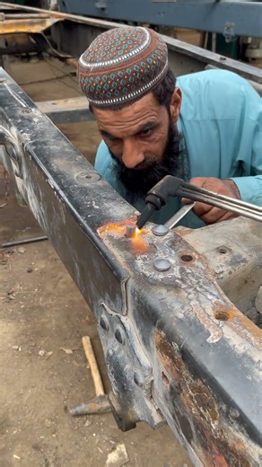 Chassis Revit fitting #engineering #riveting