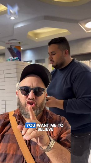 12K views · 5.1K reactions | An overweight guy selling electronics in Gaza. How do people see this and still cling to the “genocide” and “starvation” narrative? | Yehuda Honickman | Facebook