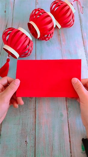 Chinese new year lantern craft to make with the kids. More ideas in the comments! | Kids Crafts