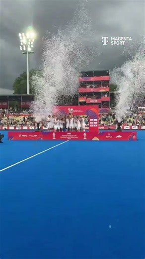 Hoch den Pokal! Deutschland ist Weltmeister 🏆🇩🇪