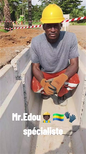 caniveau de 50 Mr.Edou spécialiste #mredou #viral #oliguinguema #gabontiktok🇬🇦 #gabon🇬🇦