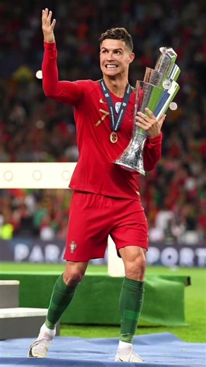 Ronaldo🌿 habibi #ronaldoskills #ronaldo 🌹#ronaldogoals #ronaldofans 🌿#ronaldohabibi#virlshort