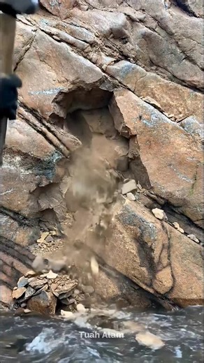 Gold Melting and Shaping Techniques in New York