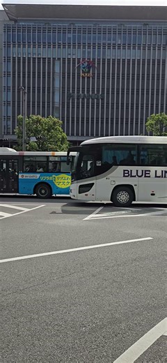 博多駅バスターミナル近くの風景より