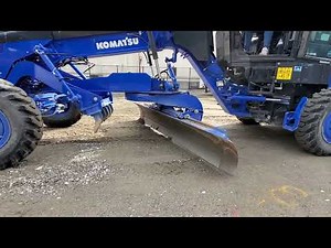 初めて見たモーターグレーダーその②