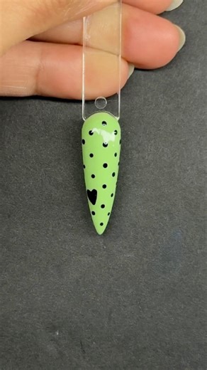 Super Easy nail art design 💚Beginner friendly DIY nail tutorial #beginnerfriendly #diynails #nails