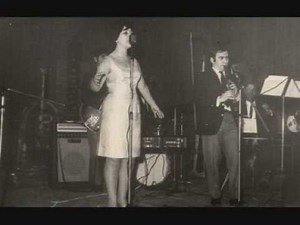 Liliana Çavolli - Këndon bylbyli te qërshia