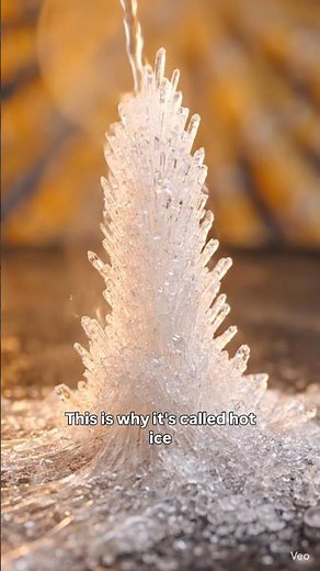 Hot Ice Experiment 🔥❄️ | Instant Crystallization of Sodium Acetate #chemistry #chemistryexperiment