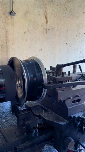 Fast Workers on Instagram: "How Car Rims Get Perfectly Smooth!"