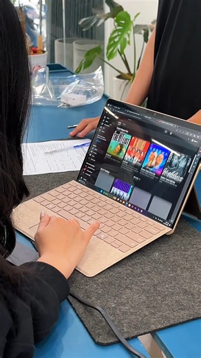 Mở hộp Surface Pro 11 X Plus 16GB 512GB New Ref Dune #surfacehcm #surface #surfacecuhcm #pro11 #dune | Surfacehcm.vn - Laptop Microsoft Surface Chính Hãng HCM