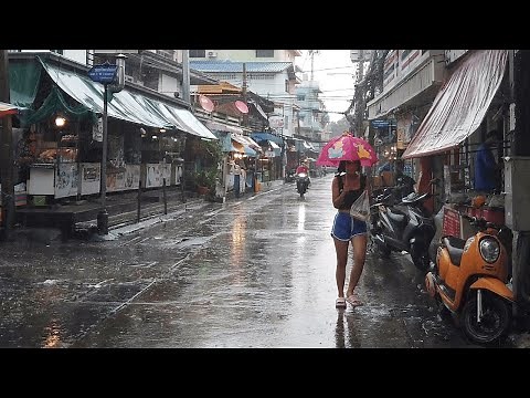 [4K] Thailand Travel in Rainy Season - Walking in the Rain in Bangkok