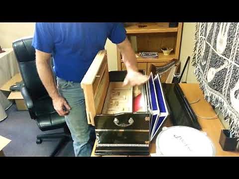 How a Harmonium Works - One Minute Explanation