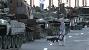 Kyiv sirens mark independence, six months into war