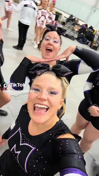 Compétition Régionale de Cheerleading : Équipe Mustangs