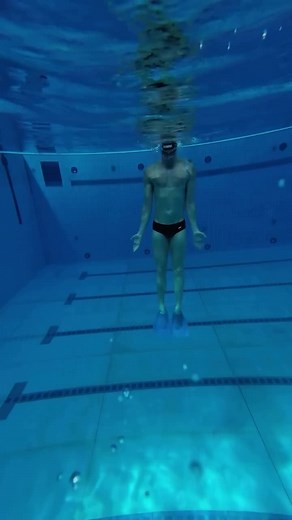 Mastering the Underwater Dolphin Kick for Swimmers