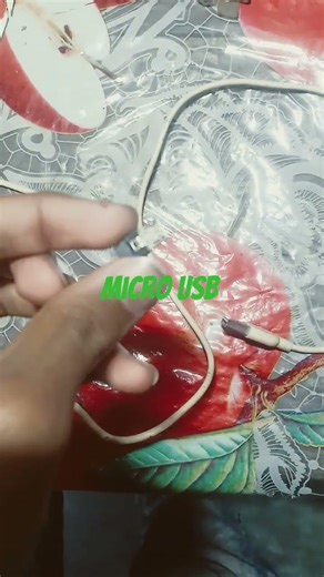 Kharab micro usb cable thik kar diya #automobile #electronics #diy