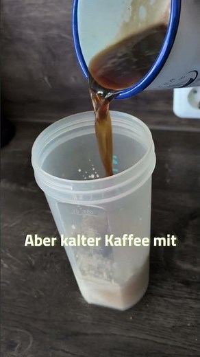 Dieser schnelle Eiskaffee ist perfekt für den Fitness Sommer!