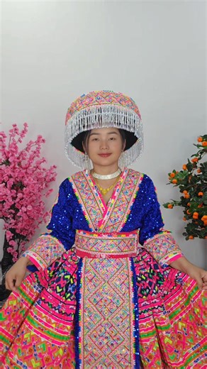 Size 40 ib cev $138 tsho.sev.hlab | Niam Pheej Lauj