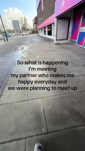 Meeting My Partner for the First Time in VR Chat