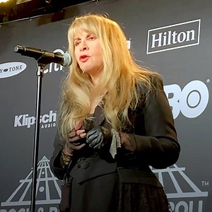 68K views · 293 reactions | Stevie Nicks had high praise for Harry Styles at the 2019 Rock & Roll Hall of Fame Induction Ceremony. Hear the full show, 4/27 on SiriusXM VOLUME. | SiriusXM | Facebook