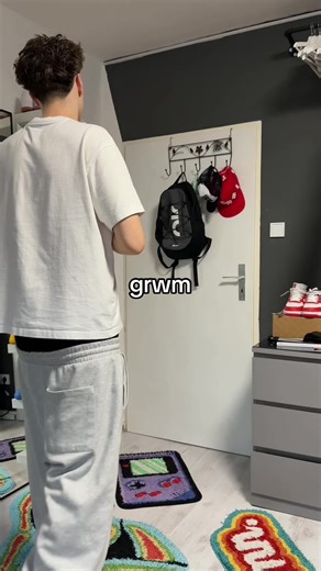 Stylish Sneaker Outfits for Everyday Fashion